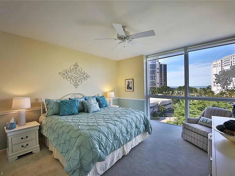 4255 Gulf Shore Blvd N #407 — Photo 10