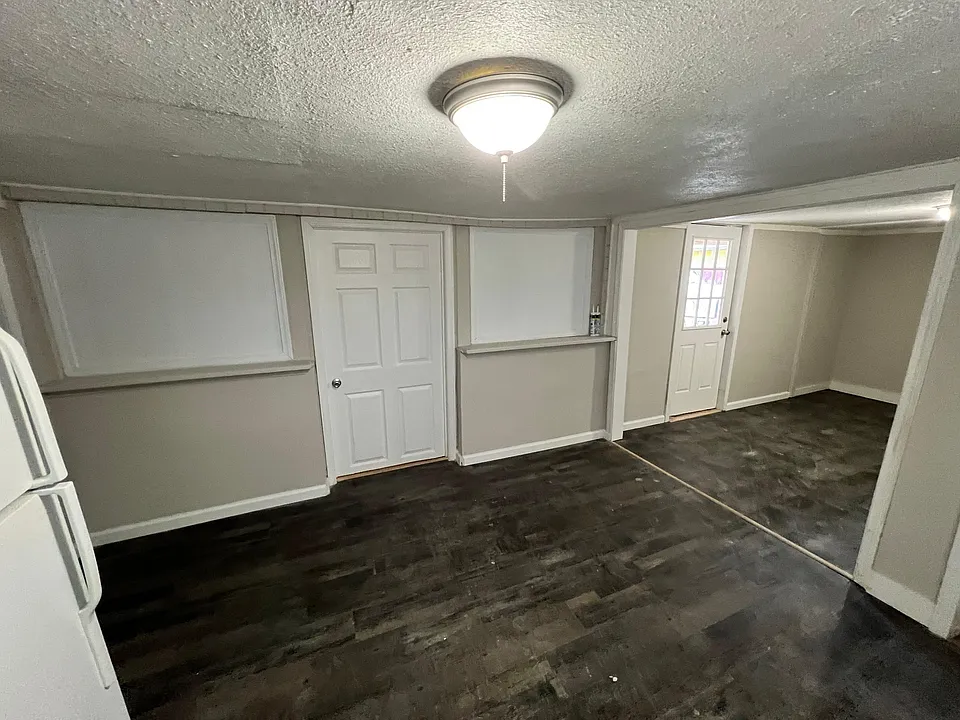 895 Baldwin Ave #2
