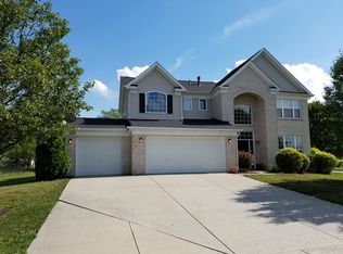 5493 Gainesway Dr, Greenwood, IN 46142
