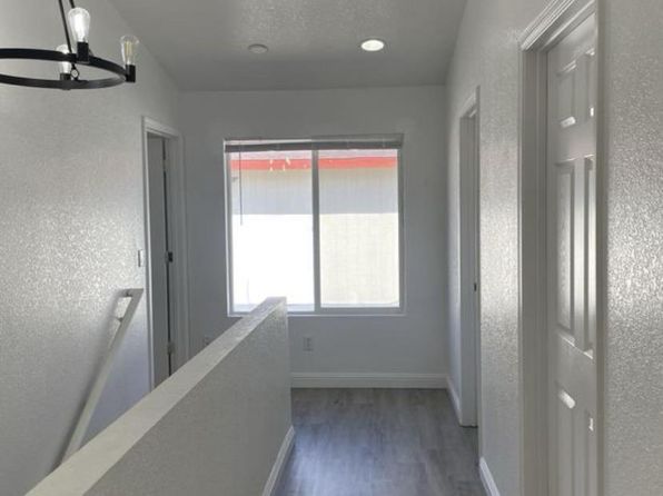 reno-nevada-66464207 picture