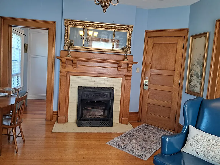 300 2nd Ave NW #3 — Photo 6