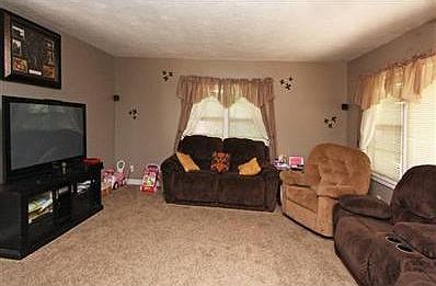 5th image of 5001 W Craw St