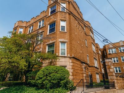 7637 Jackson Blvd APT 2S, Forest Park, IL, 60130