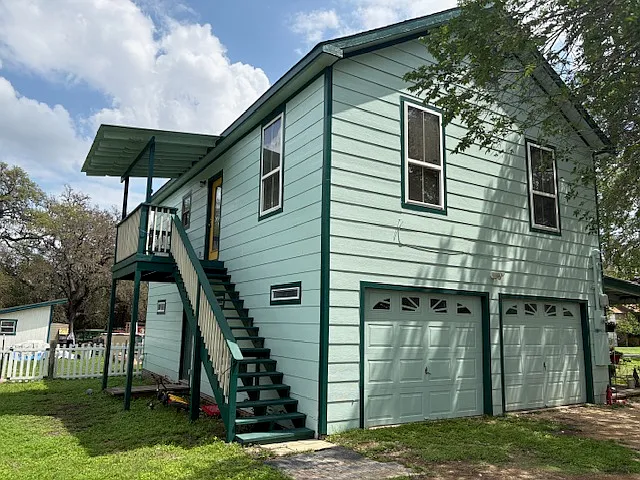 504 W Moore St — Photo 14