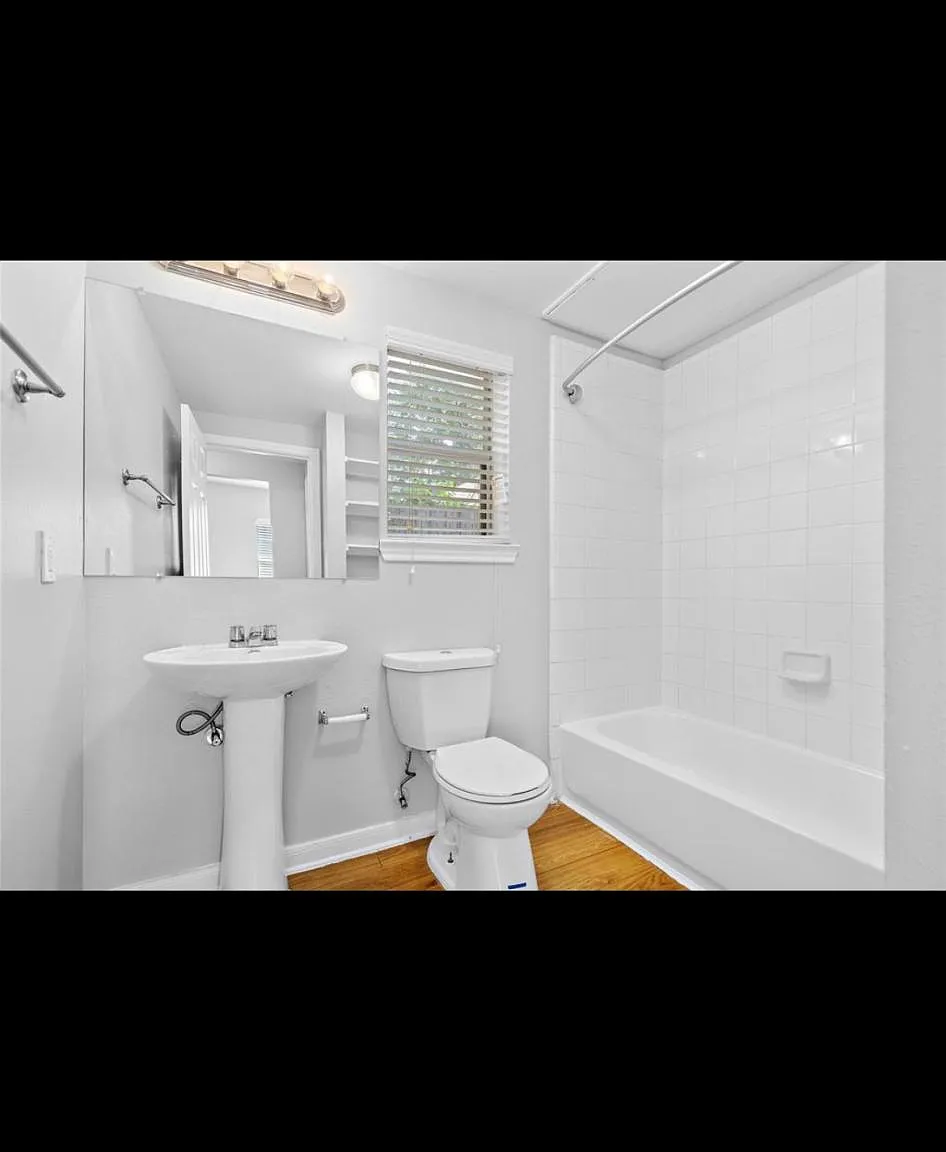 2302 Colorado St — Photo 3