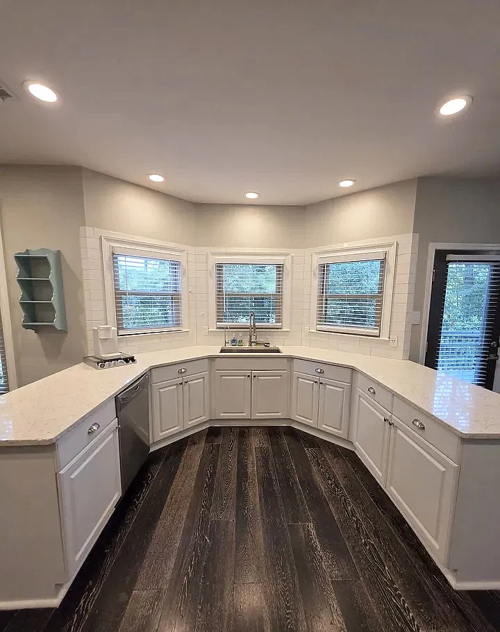 4 bed, 2.5 bath, 2198 sqft, $2,495 — Photo 2
