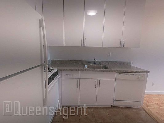 5th image of 75-35 113th St #3B