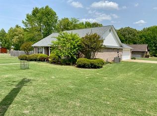 1282 Woodhaven St, Humboldt, TN 38343