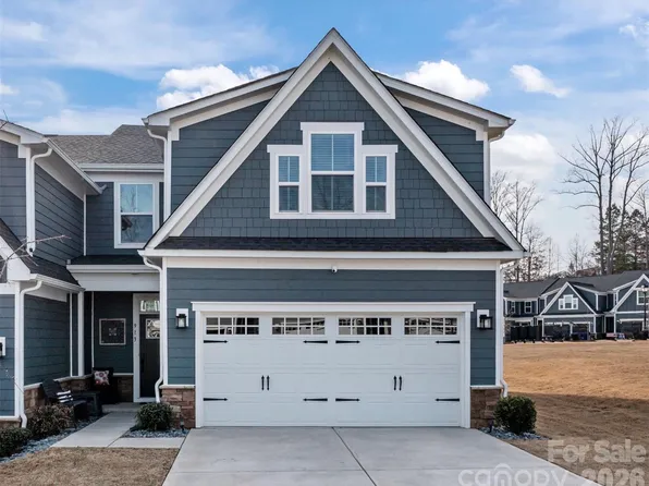 913 Prince Garrett Way, Denver, NC 28037