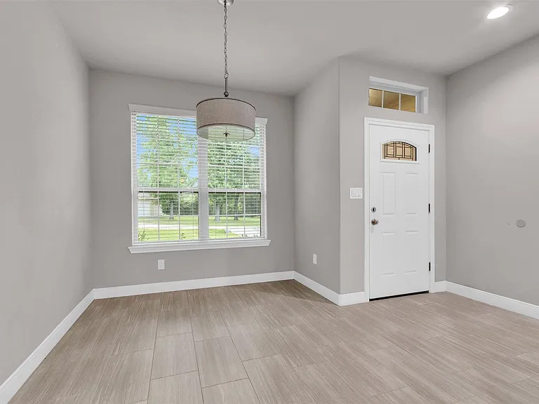 11158 Lake Dr — Photo 6