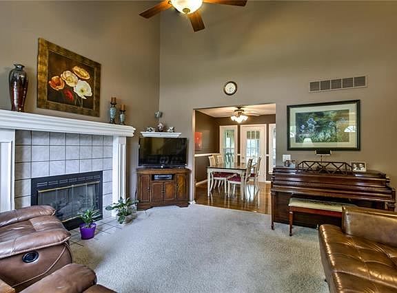 4th image of 5 Emmy Ln