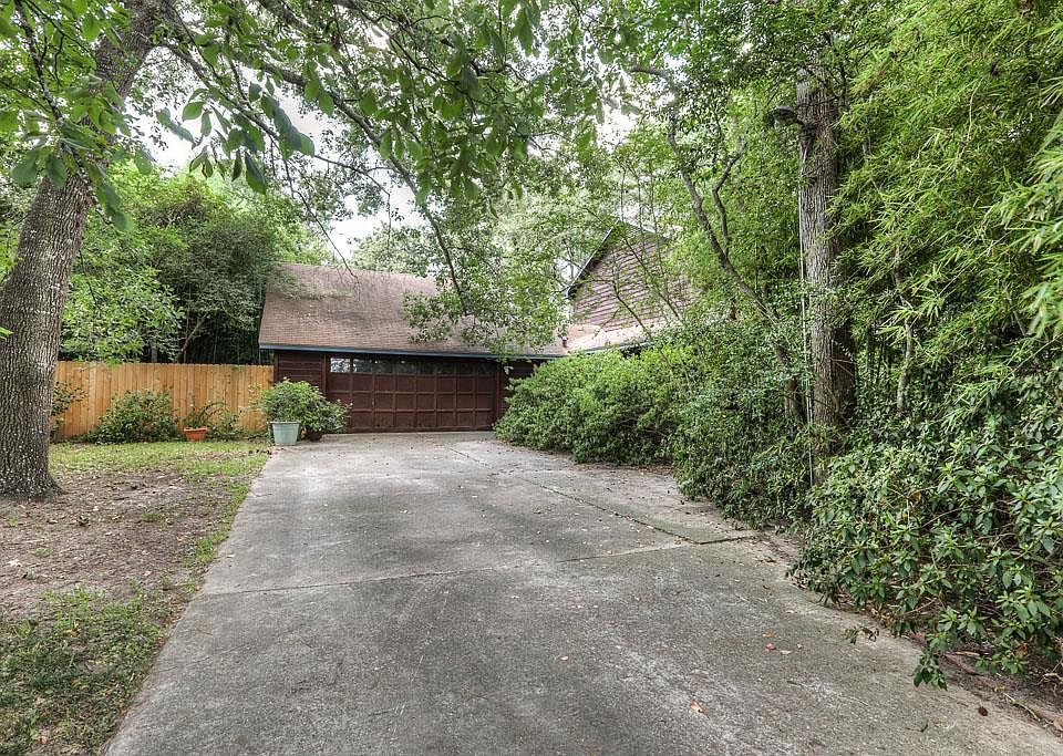 1st image of 1100 Chateau Woods Parkway Dr