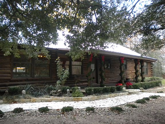 Front w/8 x 31 covered porch