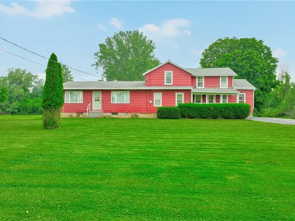 1320 N Hamlin Rd, Hamlin, NY 14464