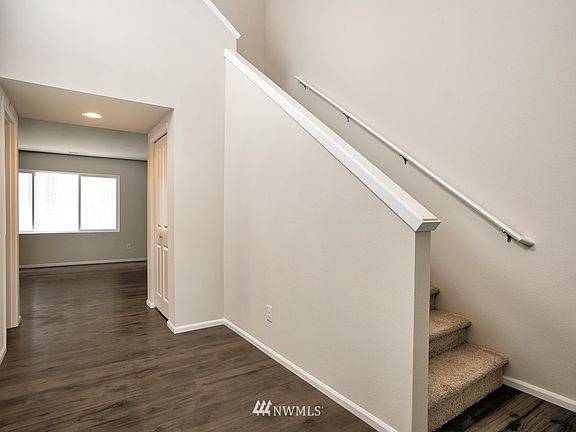 4th image of 2912 Mahogany Street NE #234
