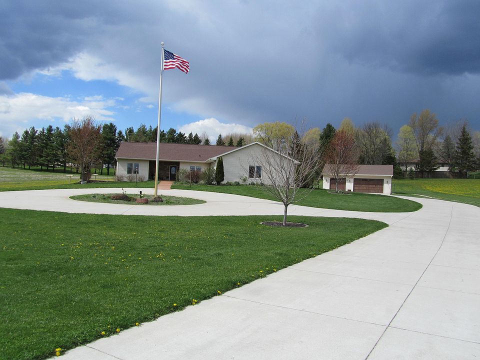 2nd image of 6694 Rustic Meadows Rd