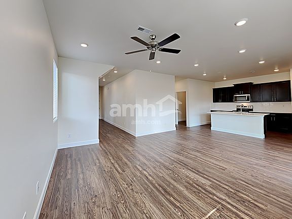 4th image of 252 Smith Dr