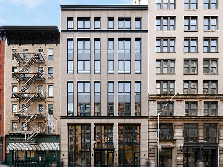 68 Spring St #4R — Photo 9