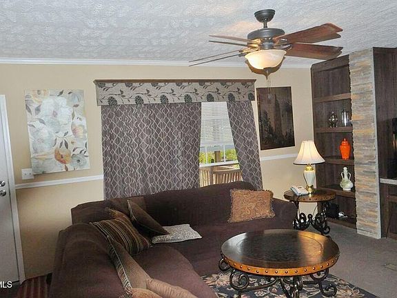 3rd image of 6004 Powell River Rd