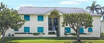 Beautiful 1st floor unit