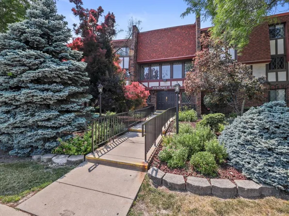 5253 North Lovers Lane ROAD #216, Milwaukee, WI 53225