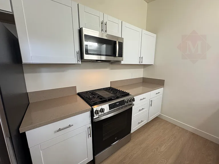 1812 Bath St #F — Photo 6