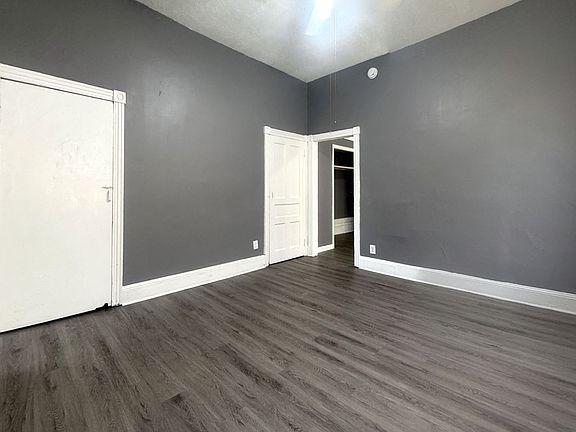 3rd image of 1653 Harrison St #1R