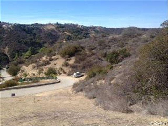 2nd image of 2530 N Topanga Canyon Blvd