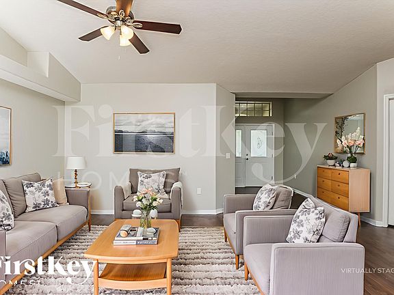 3rd image of 10121 Briar Cir