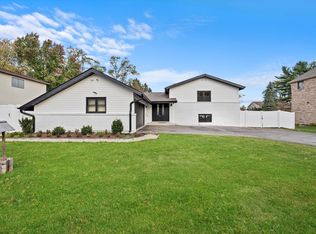 139 1/2 E Bonnie Brae Ave, Mount Prospect, IL