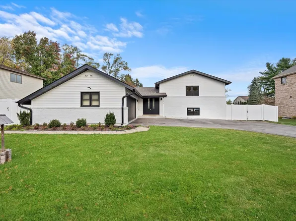 139 1/2 E Bonnie Brae Ave, Mount Prospect, IL 60056