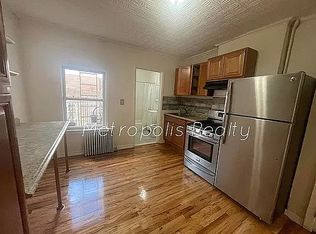 2303 30th Dr, Astoria, NY 11102