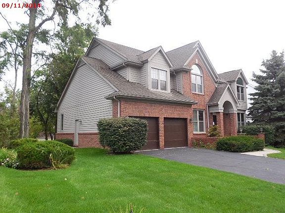 3rd image of 2710 Elizabeth Ln
