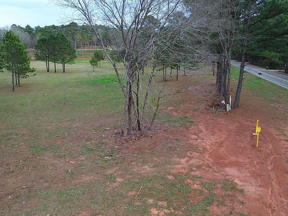 4th image of TRACT 3rd St #3806