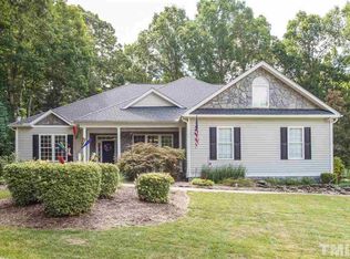 627 Cresstar Dr, Rolesville, NC 27571
