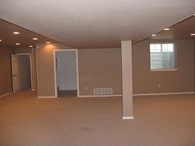 5th image of 1650 S Woodland Dr