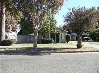 4772 E Illinois Ave, Fresno, CA 93702