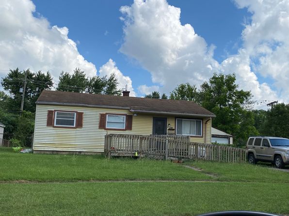 2737 Woodruff Ln, Ypsilanti, MI 48198