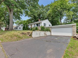 104 Fairview St, Milford, CT 06460