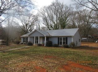 5904 Church St, Flowery Branch, GA 30542