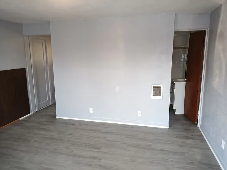 F331IE — Photo 2