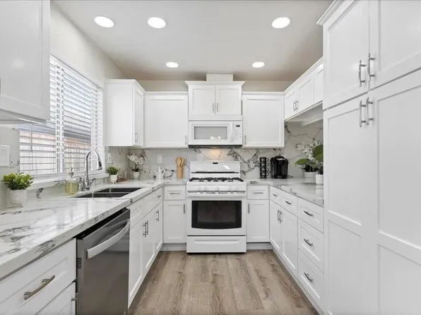 437 Silver Crest Cir, Rio Linda, CA 95673