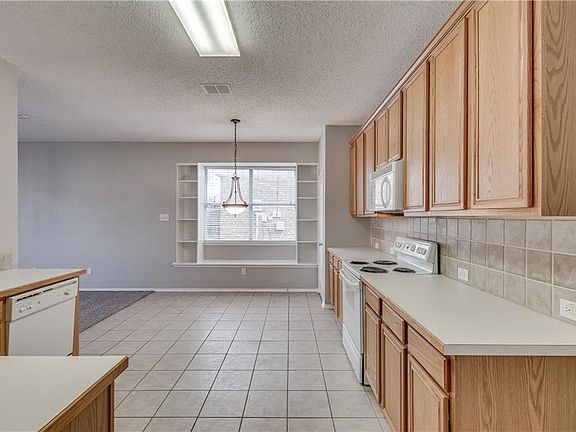 4th image of 7064 Juniper Dr