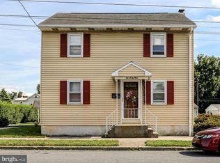 249 E 2nd St, Hummelstown, PA 17036