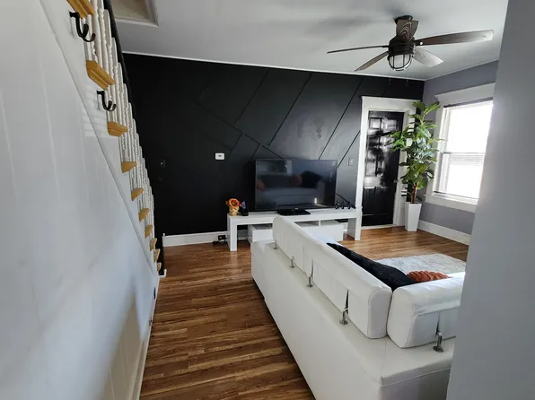 14 Union St, Manchester, CT 06042