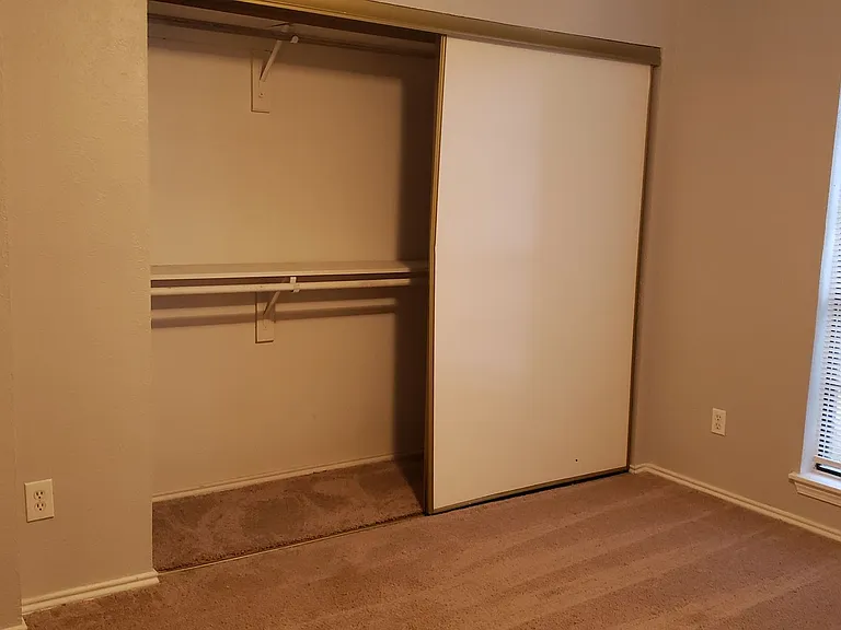 4514 Carmel Ln — Photo 17