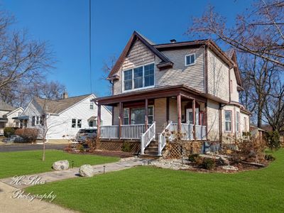 133 S Walkup Ave, Crystal Lake, IL, 60014