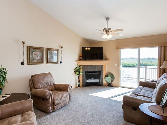 4th image of 1868 Goose Lake Cir
