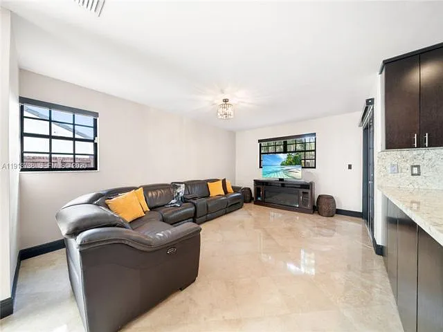 5424 SW 154th Pl #5424 — Photo 7