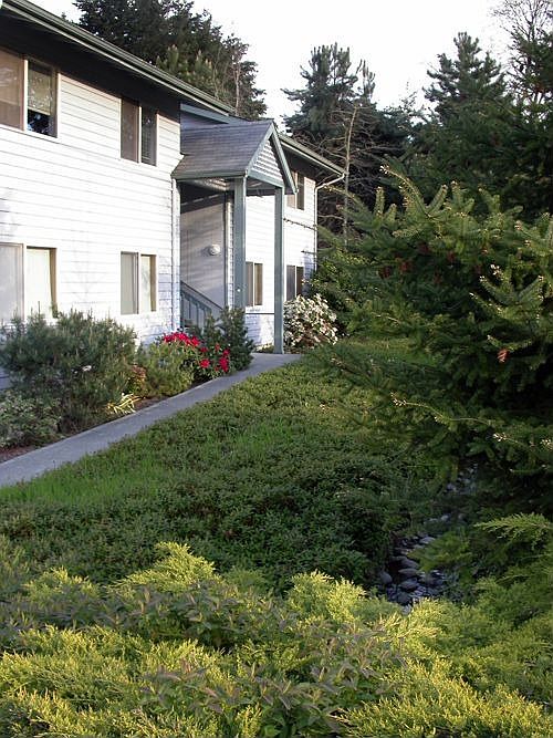 Well-maintained four unit building